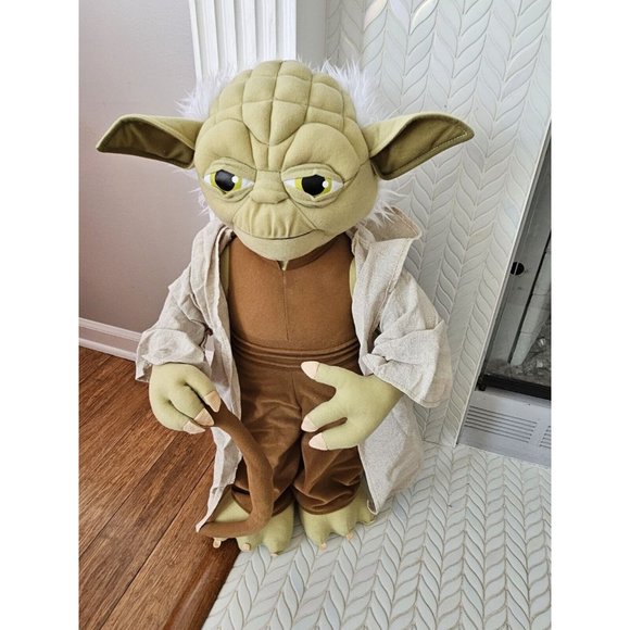 RARE Star Wars Plush Yoda 26" - Store Display 2013 Jumbo HTF Realistic Lucasfilm - Picture 3 of 12